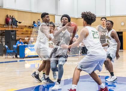 Thumbnail 1 in Castro Valley vs. Hayward (Warren Morse Memorial Tournament) photogallery.