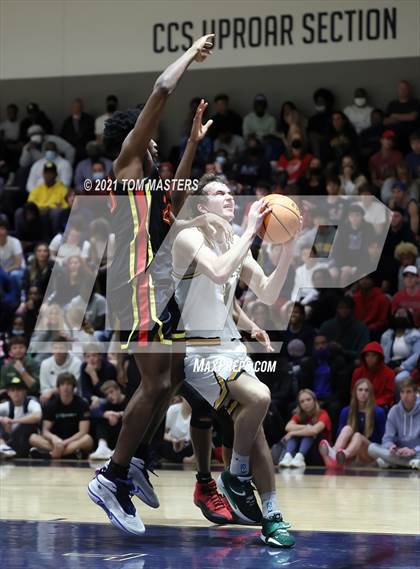 Thumbnail 2 in Greensboro Day School vs. Oak Hill Academy photogallery.