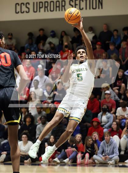 Thumbnail 1 in Greensboro Day School vs. Oak Hill Academy photogallery.