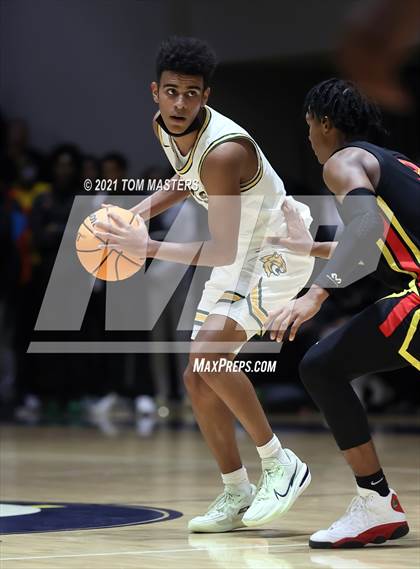 Thumbnail 1 in Greensboro Day School vs. Oak Hill Academy photogallery.