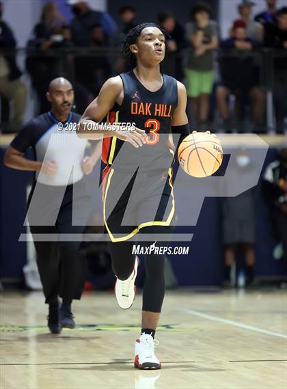 Thumbnail 1 in Greensboro Day School vs. Oak Hill Academy photogallery.