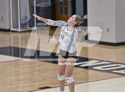 Thumbnail 1 in Delta @ Noblesville photogallery.