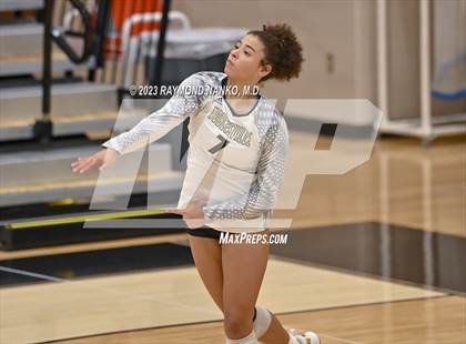 Thumbnail 1 in Delta @ Noblesville photogallery.