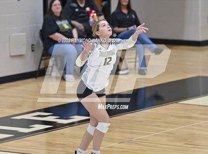 Thumbnail 1 in Delta @ Noblesville photogallery.