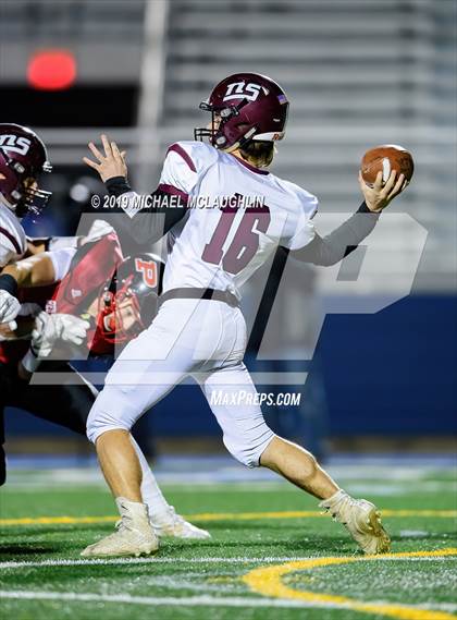 Thumbnail 2 in Plainedge vs. North Shore (Sec VIII Conf III Semifinal) photogallery.