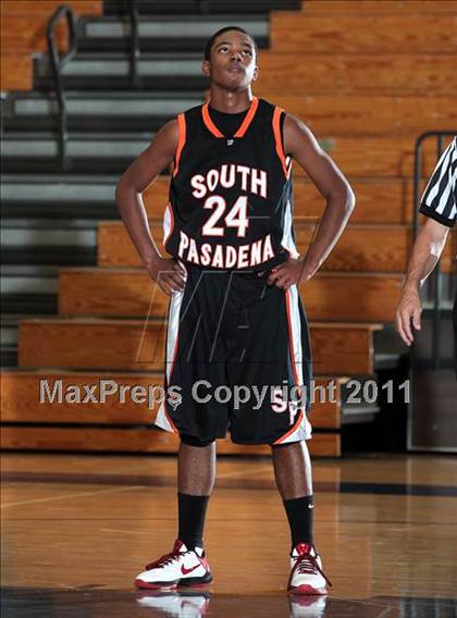 Thumbnail 3 in South Pasadena vs. Crescenta Valley (Falcon Classic) photogallery.