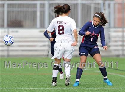 Thumbnail 3 in MacArthur vs Arlington (NYSPHSAA Class AA Final) photogallery.