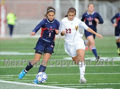 Thumbnail 3 in MacArthur vs Arlington (NYSPHSAA Class AA Final) photogallery.