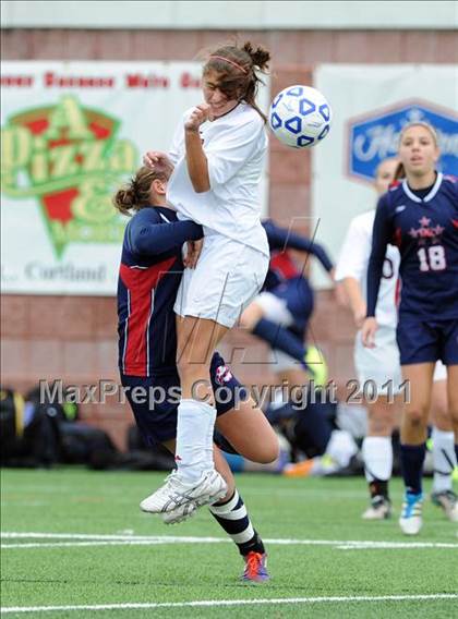 Thumbnail 3 in MacArthur vs Arlington (NYSPHSAA Class AA Final) photogallery.