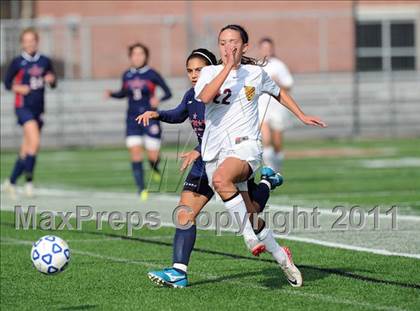 Thumbnail 3 in MacArthur vs Arlington (NYSPHSAA Class AA Final) photogallery.
