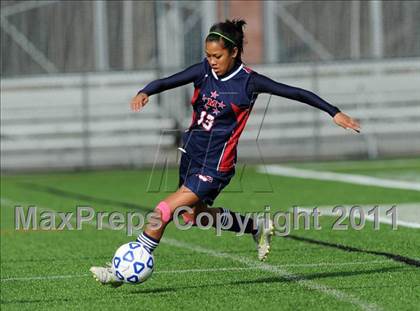 Thumbnail 3 in MacArthur vs Arlington (NYSPHSAA Class AA Final) photogallery.