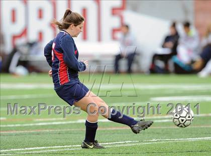 Thumbnail 2 in MacArthur vs Arlington (NYSPHSAA Class AA Final) photogallery.