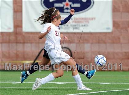 Thumbnail 3 in MacArthur vs Arlington (NYSPHSAA Class AA Final) photogallery.