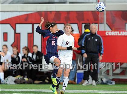 Thumbnail 3 in MacArthur vs Arlington (NYSPHSAA Class AA Final) photogallery.