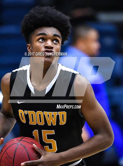 Thumbnail 3 in Capital Christian vs. Bishop O'Dowd (MaxPreps/DSL MLK Classic) photogallery.