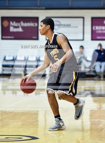 Thumbnail 3 in Capital Christian vs. Bishop O'Dowd (MaxPreps/DSL MLK Classic) photogallery.