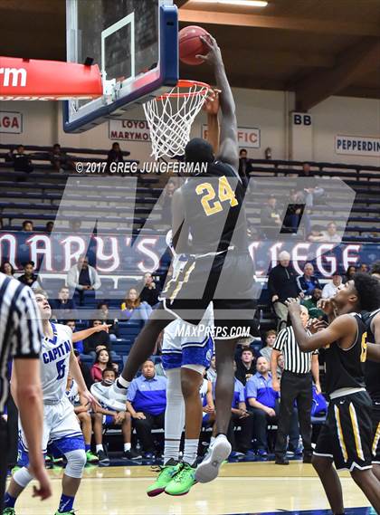 Thumbnail 2 in Capital Christian vs. Bishop O'Dowd (MaxPreps/DSL MLK Classic) photogallery.