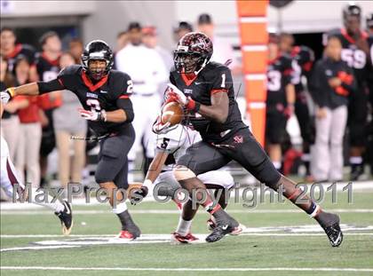 Thumbnail 3 in Liberty vs. Bastrop (4A Division 2 Region 2 Semifinals) photogallery.