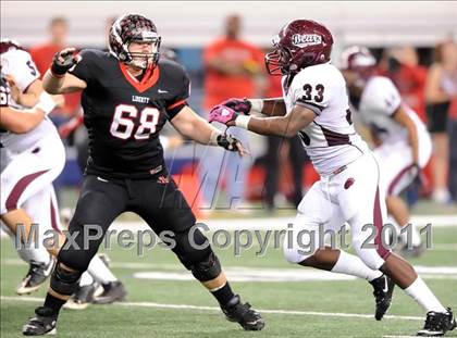Thumbnail 3 in Liberty vs. Bastrop (4A Division 2 Region 2 Semifinals) photogallery.