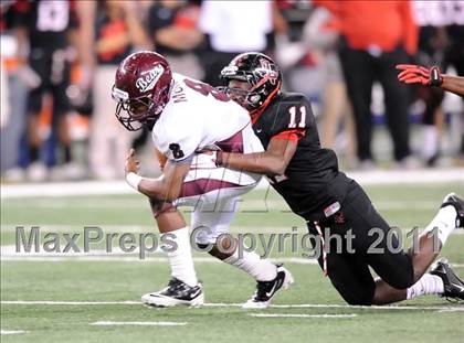 Thumbnail 2 in Liberty vs. Bastrop (4A Division 2 Region 2 Semifinals) photogallery.