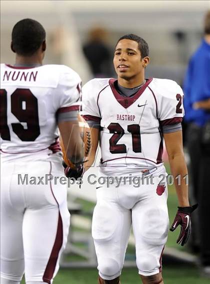 Thumbnail 3 in Liberty vs. Bastrop (4A Division 2 Region 2 Semifinals) photogallery.
