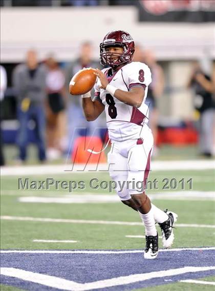 Thumbnail 1 in Liberty vs. Bastrop (4A Division 2 Region 2 Semifinals) photogallery.