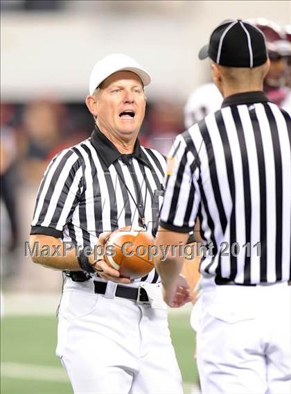 Thumbnail 1 in Liberty vs. Bastrop (4A Division 2 Region 2 Semifinals) photogallery.