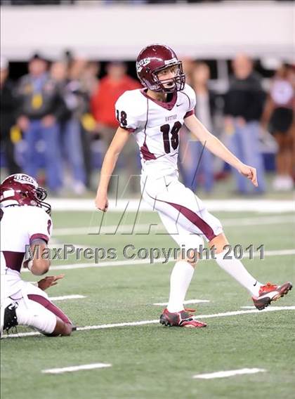 Thumbnail 1 in Liberty vs. Bastrop (4A Division 2 Region 2 Semifinals) photogallery.