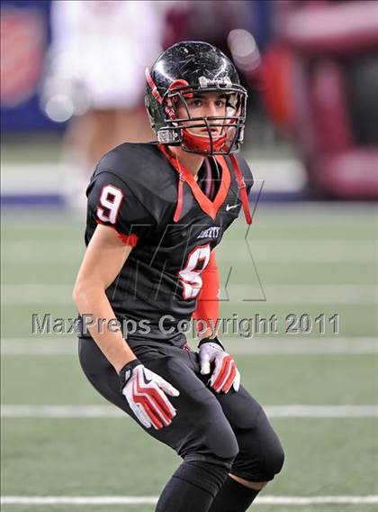 Thumbnail 1 in Liberty vs. Bastrop (4A Division 2 Region 2 Semifinals) photogallery.