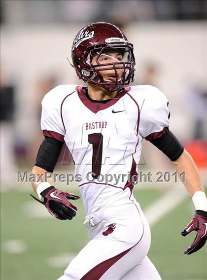 Thumbnail 1 in Liberty vs. Bastrop (4A Division 2 Region 2 Semifinals) photogallery.