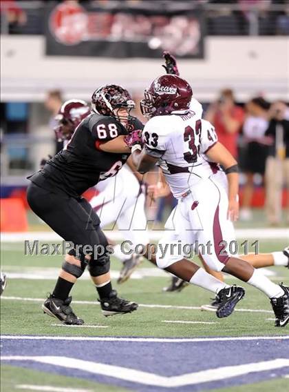Thumbnail 2 in Liberty vs. Bastrop (4A Division 2 Region 2 Semifinals) photogallery.