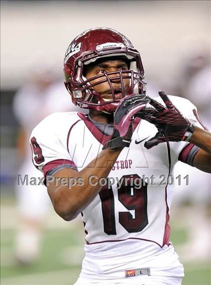 Thumbnail 1 in Liberty vs. Bastrop (4A Division 2 Region 2 Semifinals) photogallery.