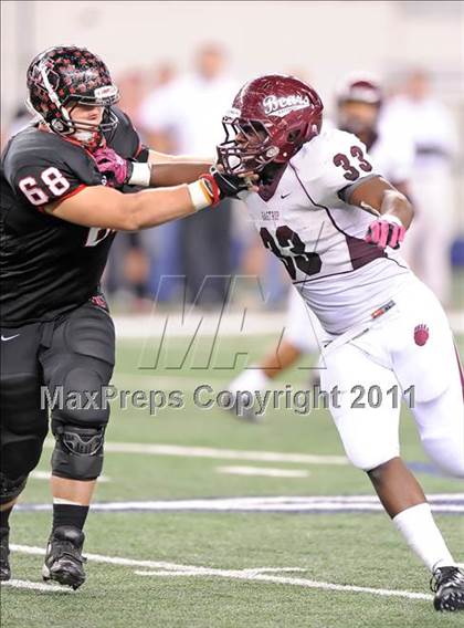 Thumbnail 2 in Liberty vs. Bastrop (4A Division 2 Region 2 Semifinals) photogallery.