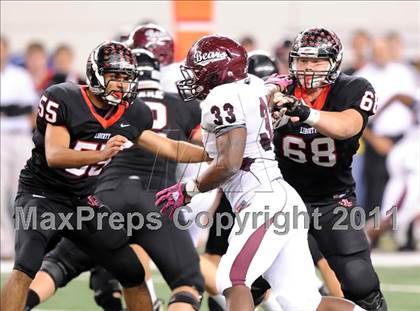 Thumbnail 1 in Liberty vs. Bastrop (4A Division 2 Region 2 Semifinals) photogallery.