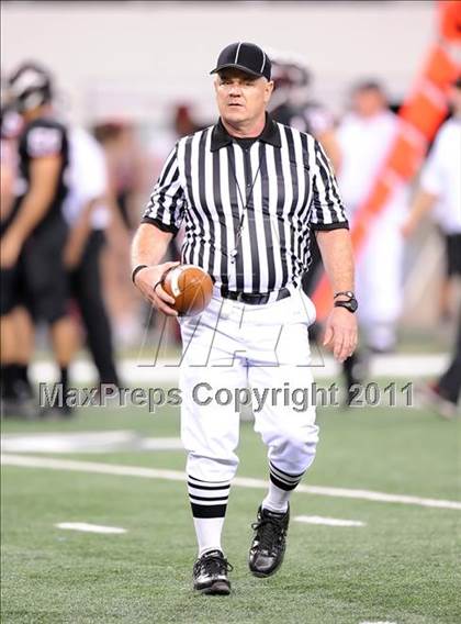 Thumbnail 3 in Liberty vs. Bastrop (4A Division 2 Region 2 Semifinals) photogallery.