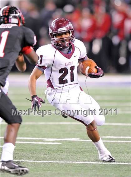 Thumbnail 2 in Liberty vs. Bastrop (4A Division 2 Region 2 Semifinals) photogallery.