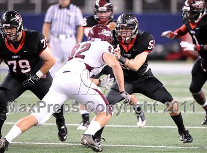 Thumbnail 3 in Liberty vs. Bastrop (4A Division 2 Region 2 Semifinals) photogallery.