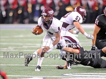 Thumbnail 3 in Liberty vs. Bastrop (4A Division 2 Region 2 Semifinals) photogallery.