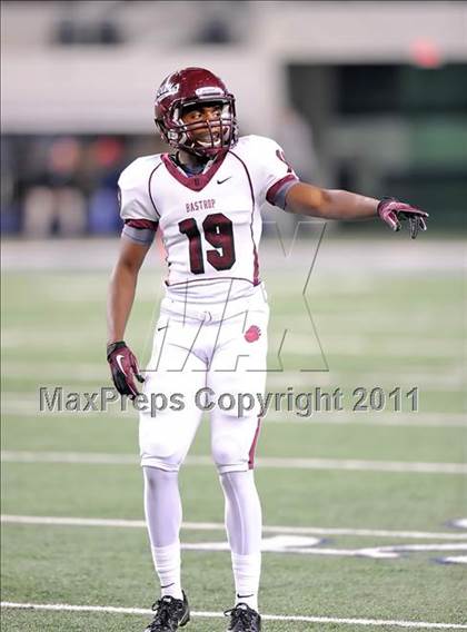 Thumbnail 1 in Liberty vs. Bastrop (4A Division 2 Region 2 Semifinals) photogallery.