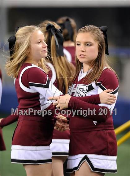 Thumbnail 1 in Liberty vs. Bastrop (4A Division 2 Region 2 Semifinals) photogallery.
