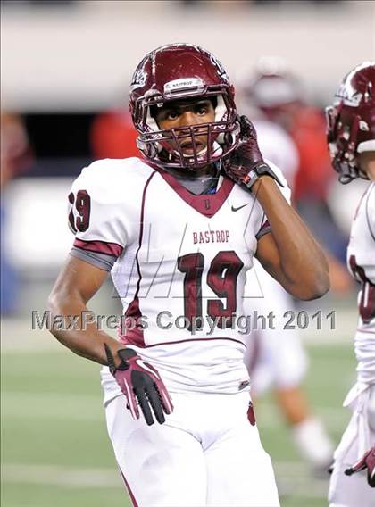 Thumbnail 1 in Liberty vs. Bastrop (4A Division 2 Region 2 Semifinals) photogallery.