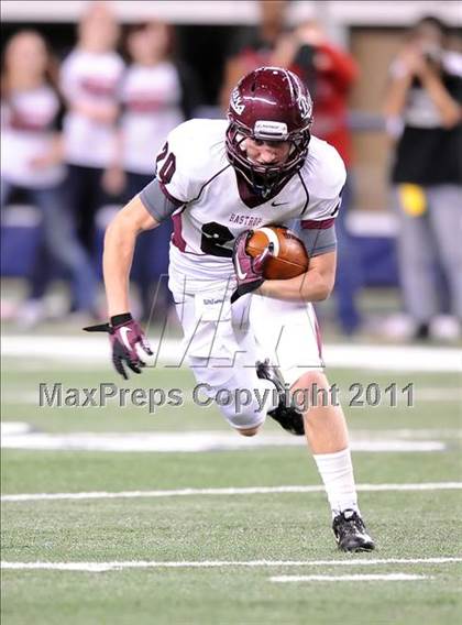 Thumbnail 2 in Liberty vs. Bastrop (4A Division 2 Region 2 Semifinals) photogallery.