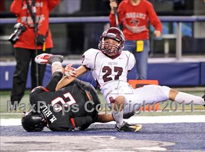 Thumbnail 2 in Liberty vs. Bastrop (4A Division 2 Region 2 Semifinals) photogallery.