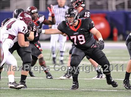 Thumbnail 2 in Liberty vs. Bastrop (4A Division 2 Region 2 Semifinals) photogallery.