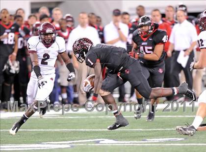 Thumbnail 2 in Liberty vs. Bastrop (4A Division 2 Region 2 Semifinals) photogallery.