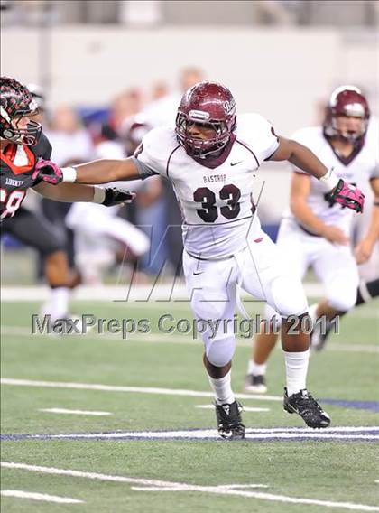 Thumbnail 1 in Liberty vs. Bastrop (4A Division 2 Region 2 Semifinals) photogallery.