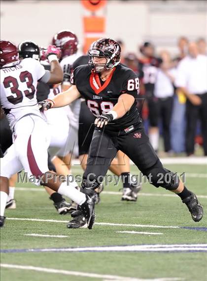 Thumbnail 2 in Liberty vs. Bastrop (4A Division 2 Region 2 Semifinals) photogallery.