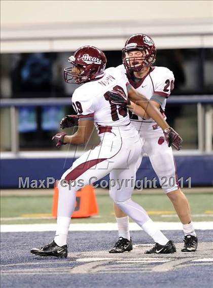 Thumbnail 1 in Liberty vs. Bastrop (4A Division 2 Region 2 Semifinals) photogallery.