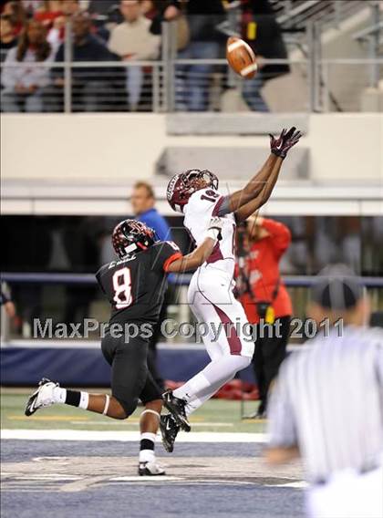Thumbnail 1 in Liberty vs. Bastrop (4A Division 2 Region 2 Semifinals) photogallery.