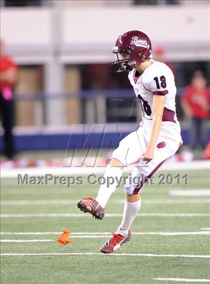Thumbnail 1 in Liberty vs. Bastrop (4A Division 2 Region 2 Semifinals) photogallery.